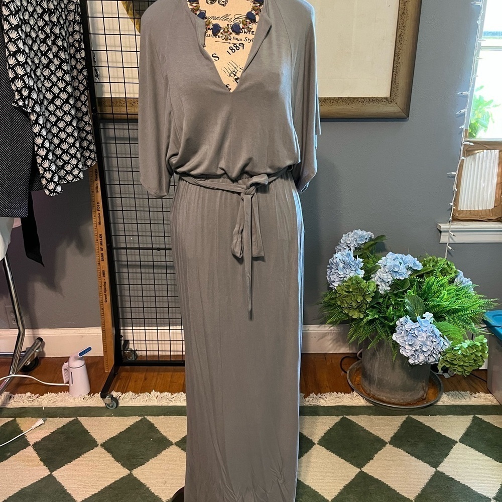 Elegant Gray Maxi Dress